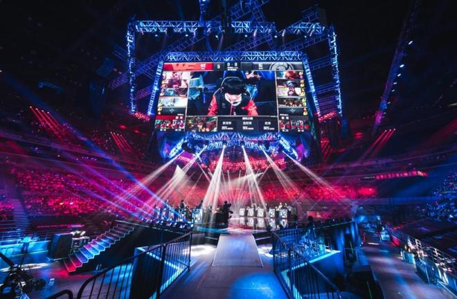 與內馬爾相 與內馬爾相